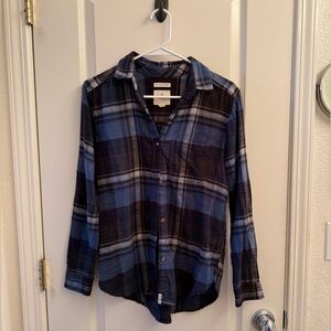 Women’s Blue flannel shirt